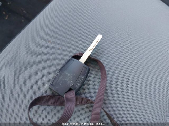 3FADP4TJ8GM166949 Ford FIESTA S