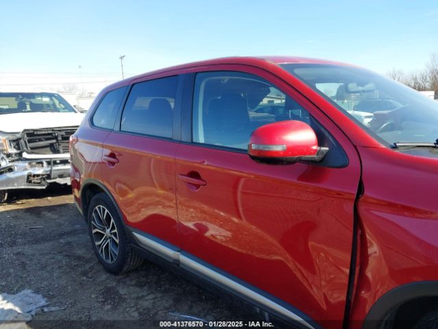JA4AD3A30JZ032666 Mitsubishi Outlander Se