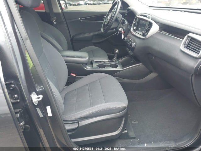 KIA Sorento 3.3l Lx 2017 5XYPG4A57HG229700 Image 5