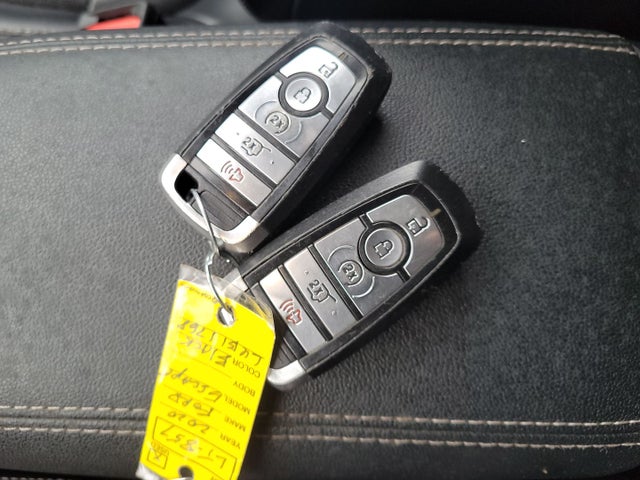 1FMCU9H62LUB11768 Ford ESCAPE SEL
