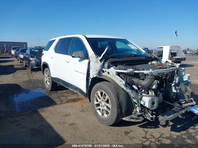 2018 1GNEVFKW1JJ120727 main image