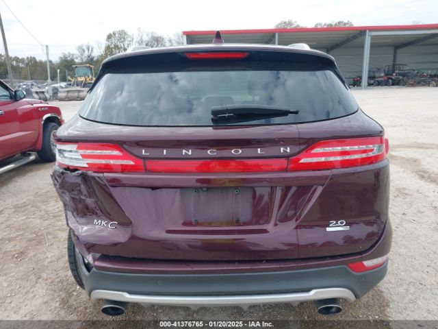 5LMCJ1C93GUJ28402 Lincoln Mkc Premier