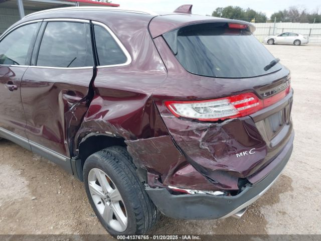 5LMCJ1C93GUJ28402 Lincoln Mkc Premier