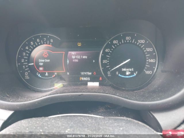 5LMCJ1C93GUJ28402 Lincoln Mkc Premier