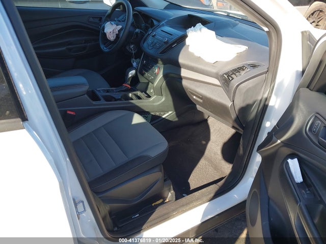 1FMCU0F7XJUD00026 Ford ESCAPE S