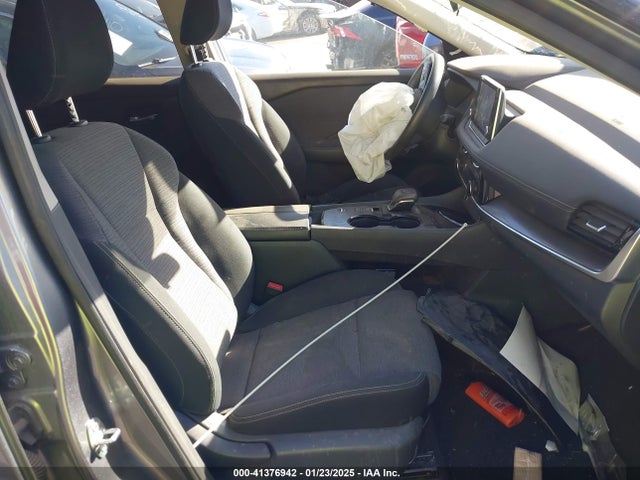5N1AT3BAXMC836160 Nissan Rogue Sv Fwd
