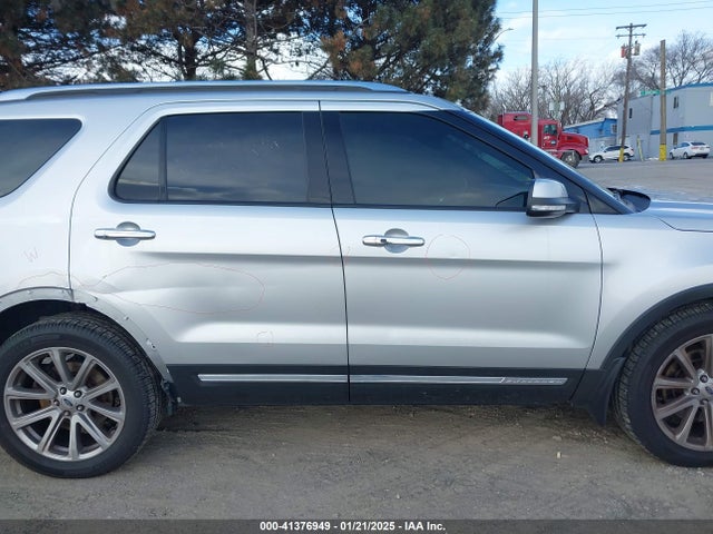 Ford Explorer Limited 2017 1FM5K8F89HGD80725 Image 14