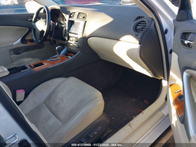 2009 LEXUS IS 350 JTHBE262X95023363 Photo 4