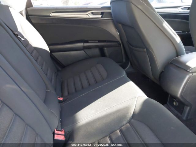 3FA6P0HD1HR298489 Ford FUSION SE