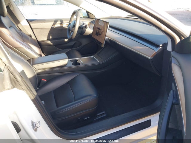 2023 TESLA MODEL 3 5YJ3E1EA2PF448385 Photo 4