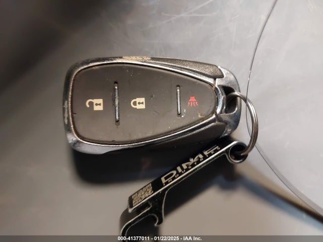 2GNAXUEV0K6182506 Chevrolet EQUINOX LT