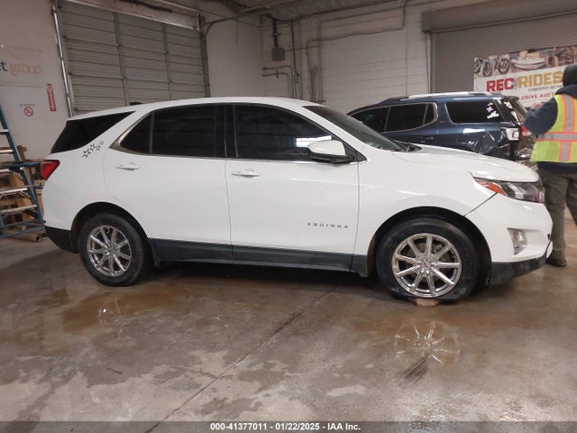 2GNAXUEV0K6182506 Chevrolet EQUINOX LT