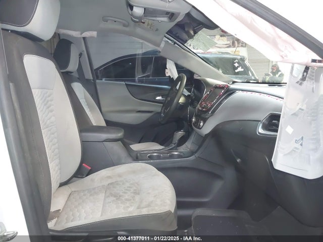 2GNAXUEV0K6182506 Chevrolet EQUINOX LT