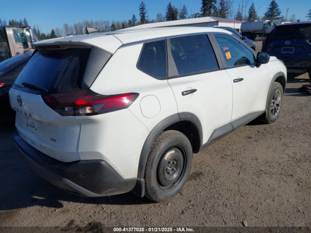 5N1BT3AB5PC677079 Nissan Rogue S Intelligent Awd