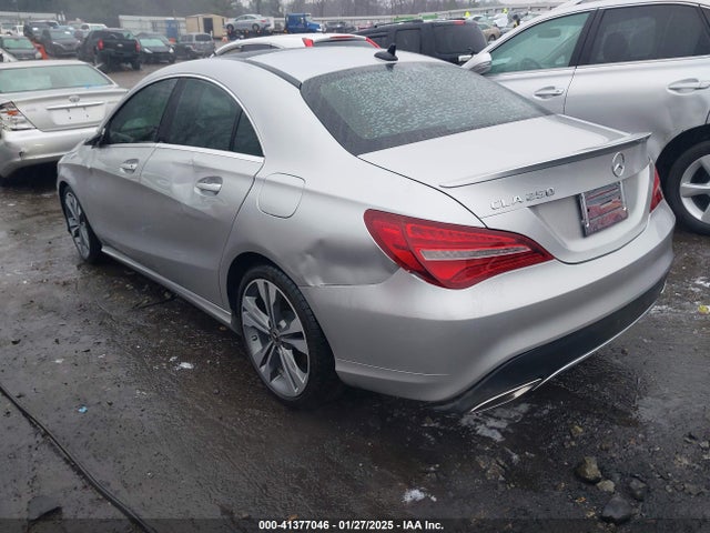 Mercedes-Benz CLA 250 2019 WDDSJ4EB6KN722477 Image 3