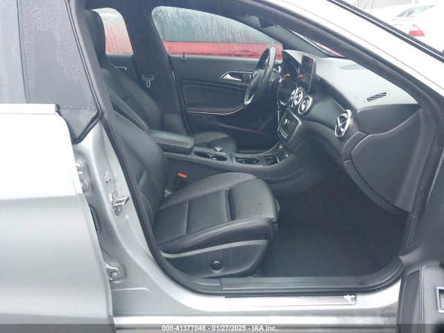 Mercedes-Benz CLA 250 2019 WDDSJ4EB6KN722477 Image 5
