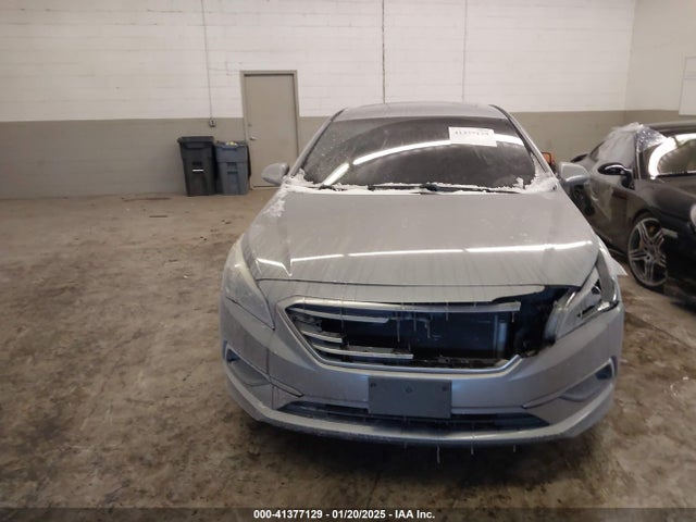 Hyundai SONATA SE 2016 5NPE24AF0GH275424 Image 12