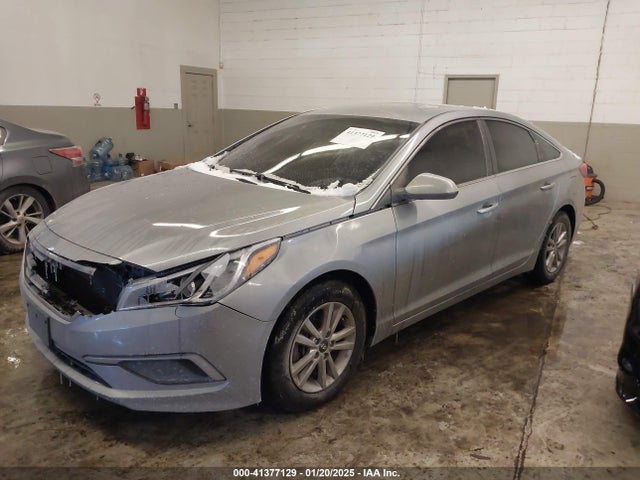 Hyundai SONATA SE 2016 5NPE24AF0GH275424 Image 14