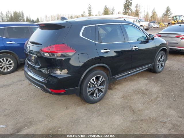 JN8AT2MV6HW020697 Nissan Rogue Sl