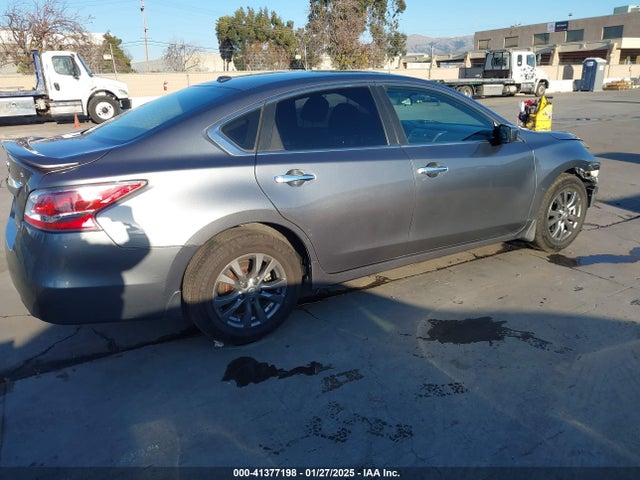 Nissan Altima 2.5 S 2015 1N4AL3AP3FC467967 Image 4