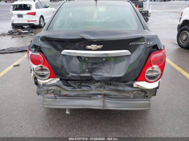 1G1JC5SHXF4151045 Chevrolet Sonic Lt Auto
