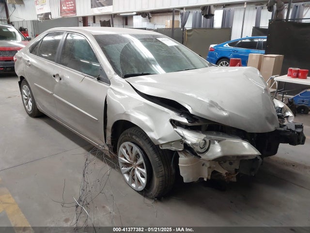 Toyota CAMRY LE 2017 4T1BF1FK2HU621049 Image 1
