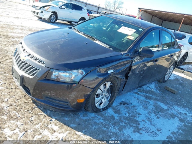 1G1PA5SG2E7382347 Chevrolet Cruze Ls Auto