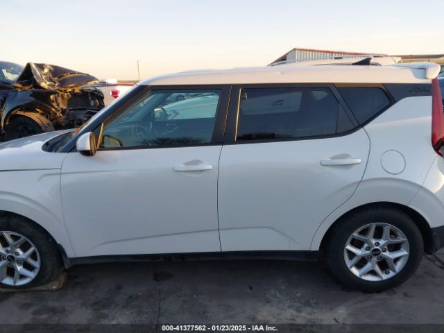 KNDJ23AU7L7733918 KIA SOUL S