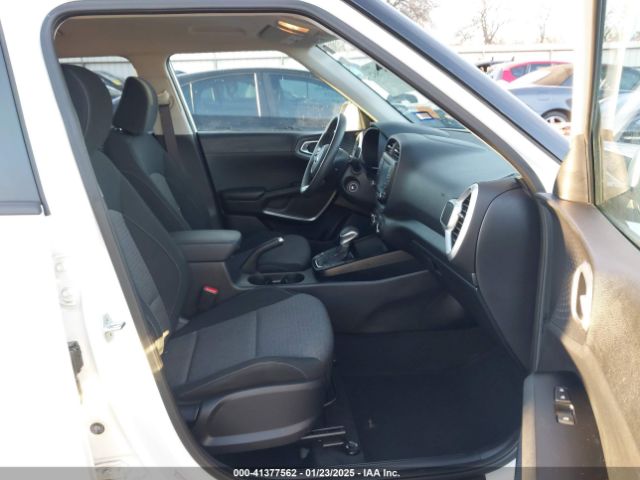 KNDJ23AU7L7733918 KIA SOUL S