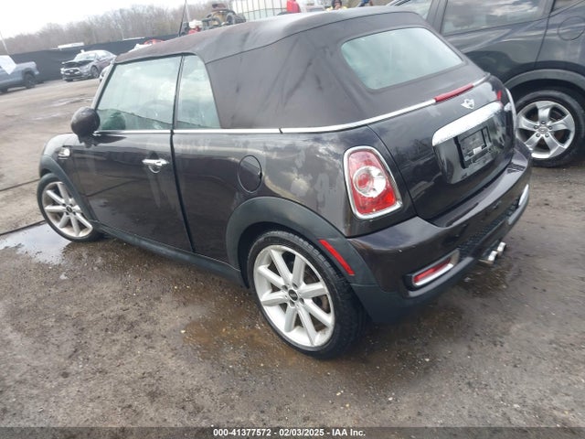 2013 MINI CONVERTIBLE WMWZP3C54DT297304 Photo 2