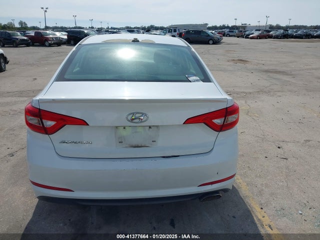 Hyundai SONATA SE 2016 5NPE24AF7GH348045 Image 15