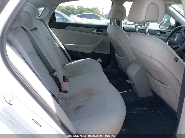 Hyundai SONATA SE 2016 5NPE24AF7GH348045 Image 8