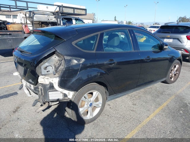 Ford FOCUS SE 2014 1FADP3K27EL138482 Image 4