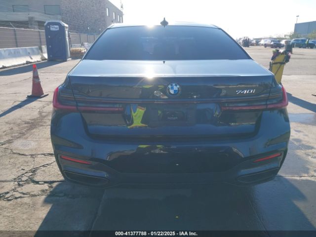 WBA7T2C02NCJ33925 BMW 740 I
