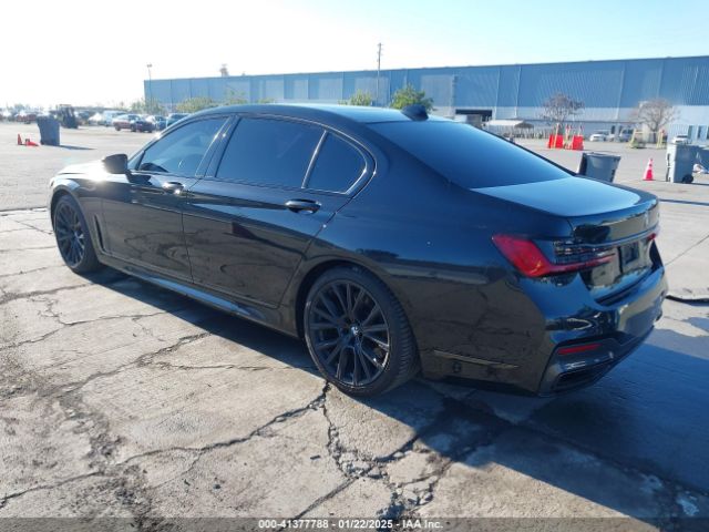 WBA7T2C02NCJ33925 BMW 740 I