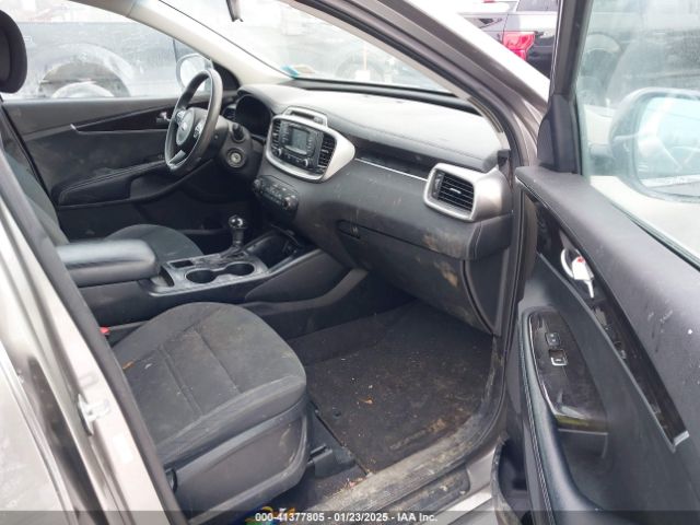 5XYPGDA59HG198675 KIA Sorento 3.3l Lx