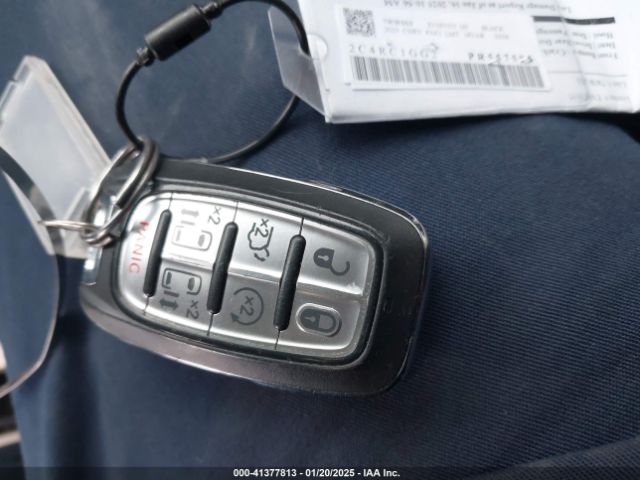 2C4RC1GG2PR557595 Chrysler Pacifica Limited