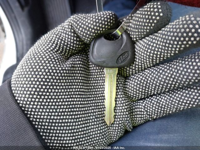 5NPD74LF7HH206953 Hyundai ELANTRA SE