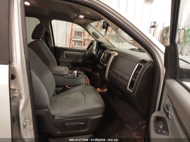 1C6RR7GT1ES265583 RAM 1500 Slt