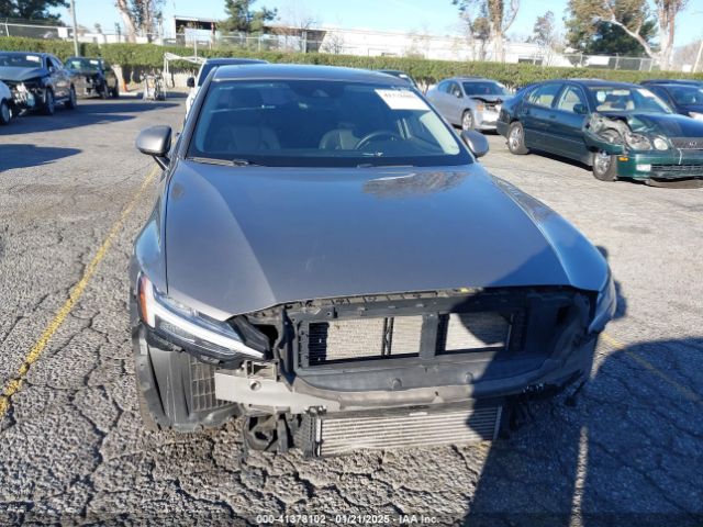 7JR102FK1LG063288 Volvo S60 T5 Momentum