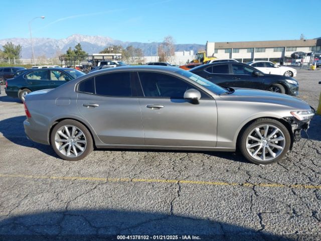 7JR102FK1LG063288 Volvo S60 T5 Momentum