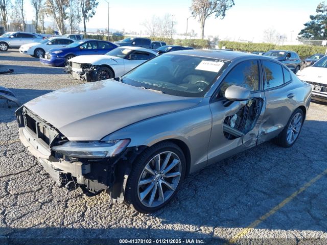 7JR102FK1LG063288 Volvo S60 T5 Momentum