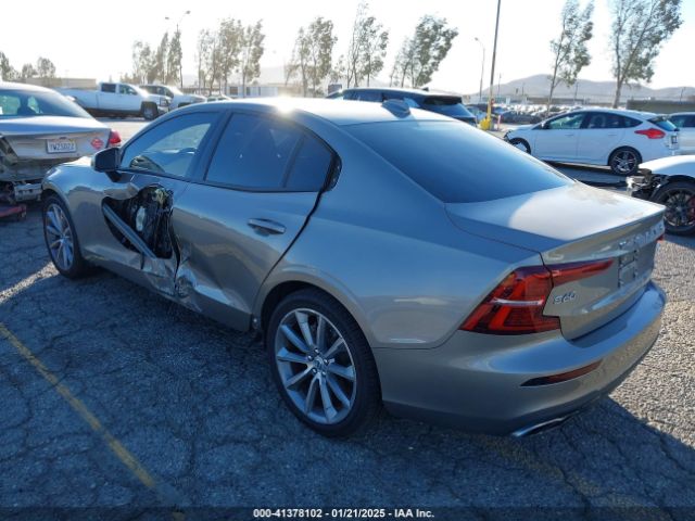 7JR102FK1LG063288 Volvo S60 T5 Momentum