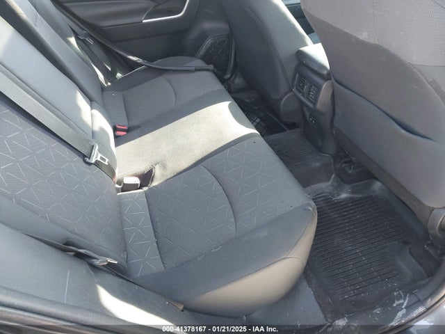 2T3P1RFV4KC045087 Toyota Rav4 Xle