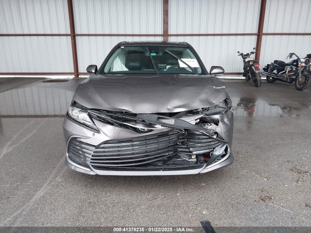 4T1R11AK1NU671585 Toyota CAMRY LE