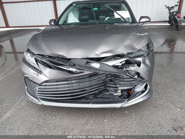 4T1R11AK1NU671585 Toyota CAMRY LE