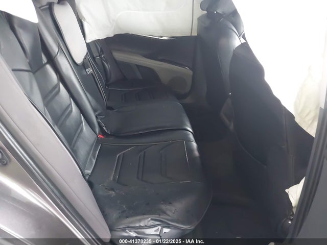 4T1R11AK1NU671585 Toyota CAMRY LE