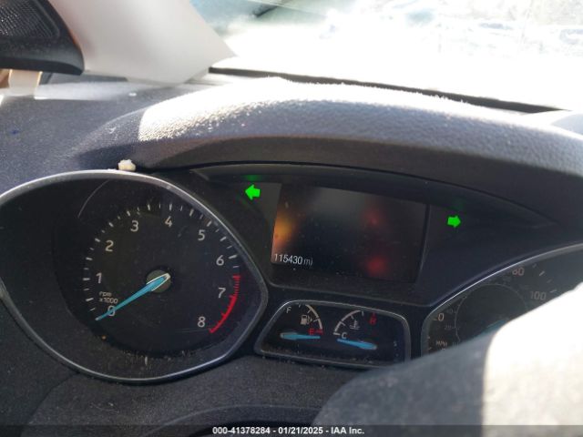 1FMCU9HD8JUA72566 Ford ESCAPE SEL