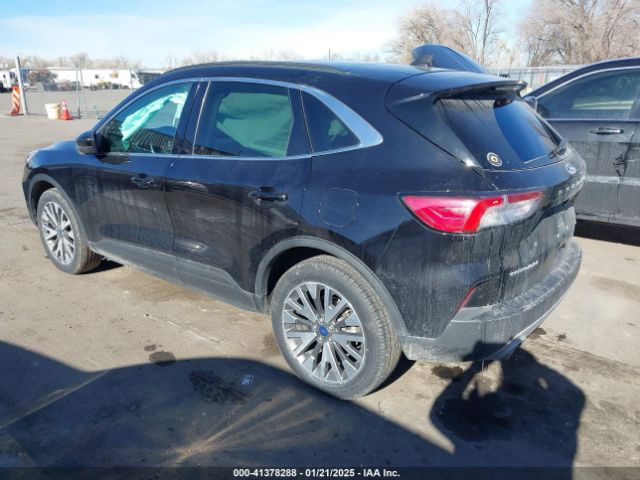 1FMCU9J96MUA57431 Ford Escape Titanium