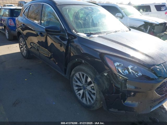 1FMCU9J96MUA57431 Ford Escape Titanium